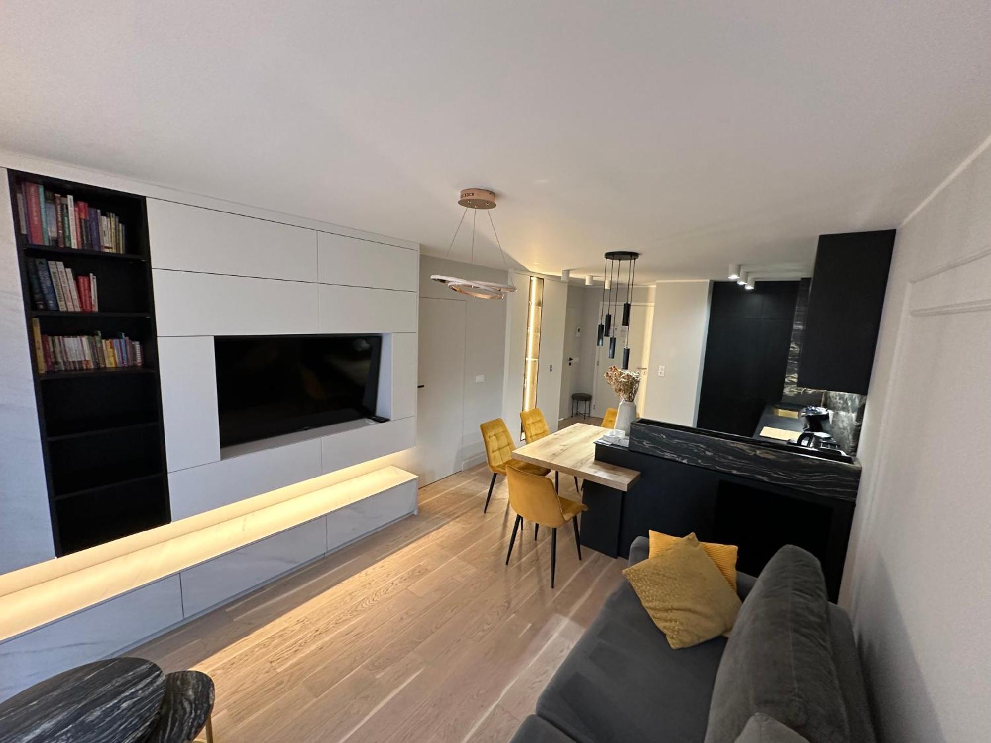 Elegant Minutes From Paris Issy-les-Moulineaux