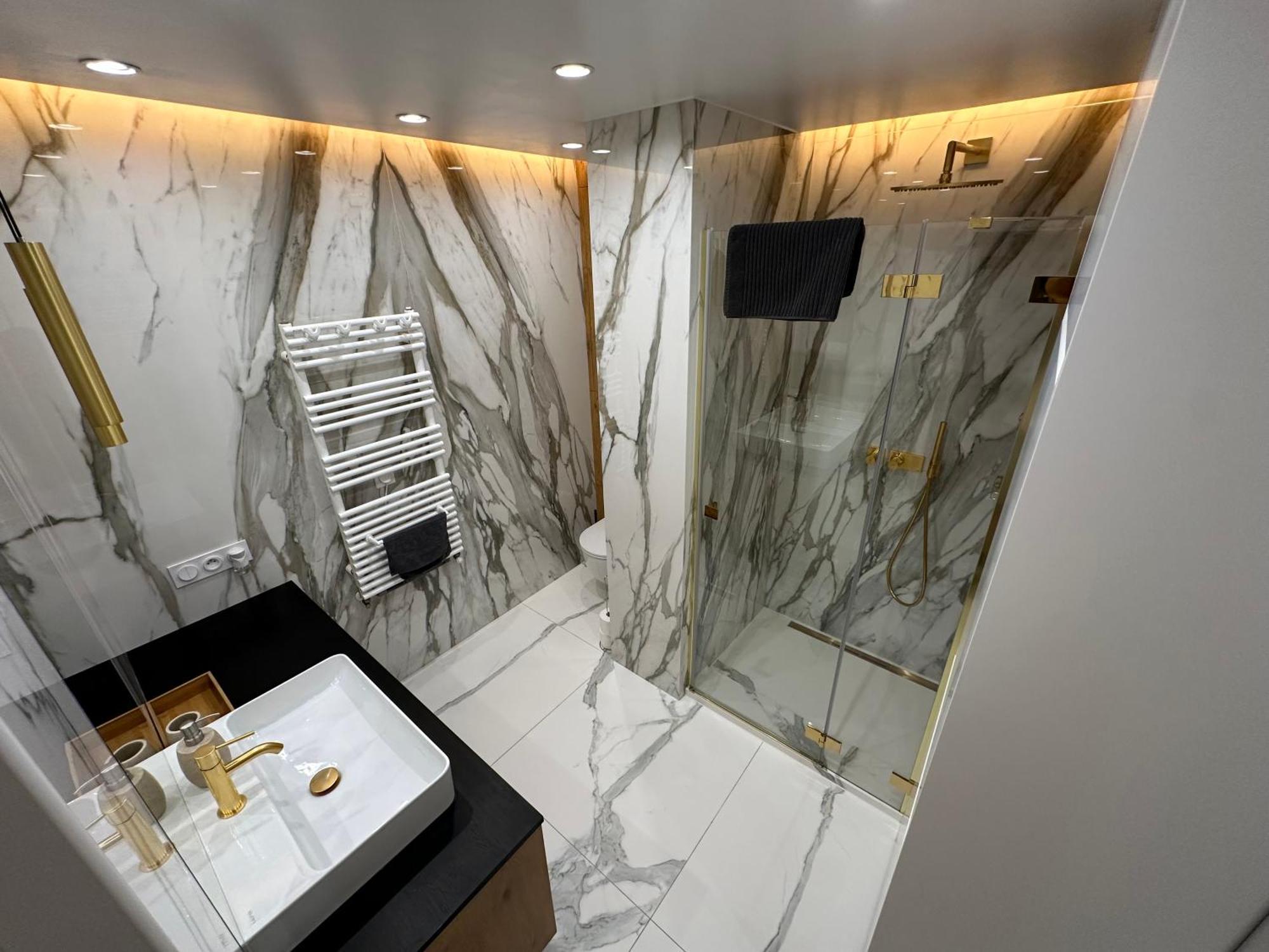 Apartment Elegant Minutes From Paris Issy-les-Moulineaux