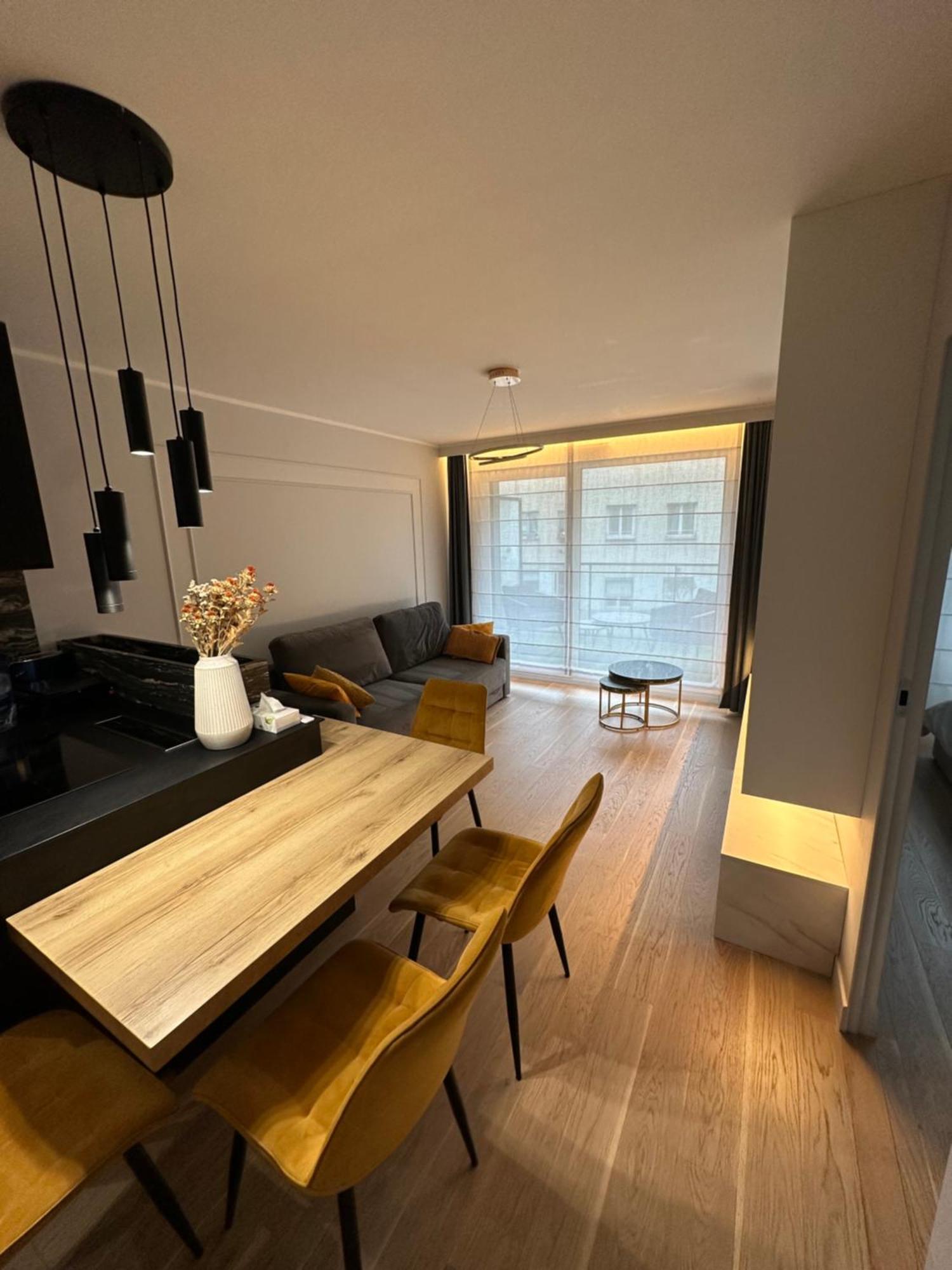 Elegant Minutes From Paris